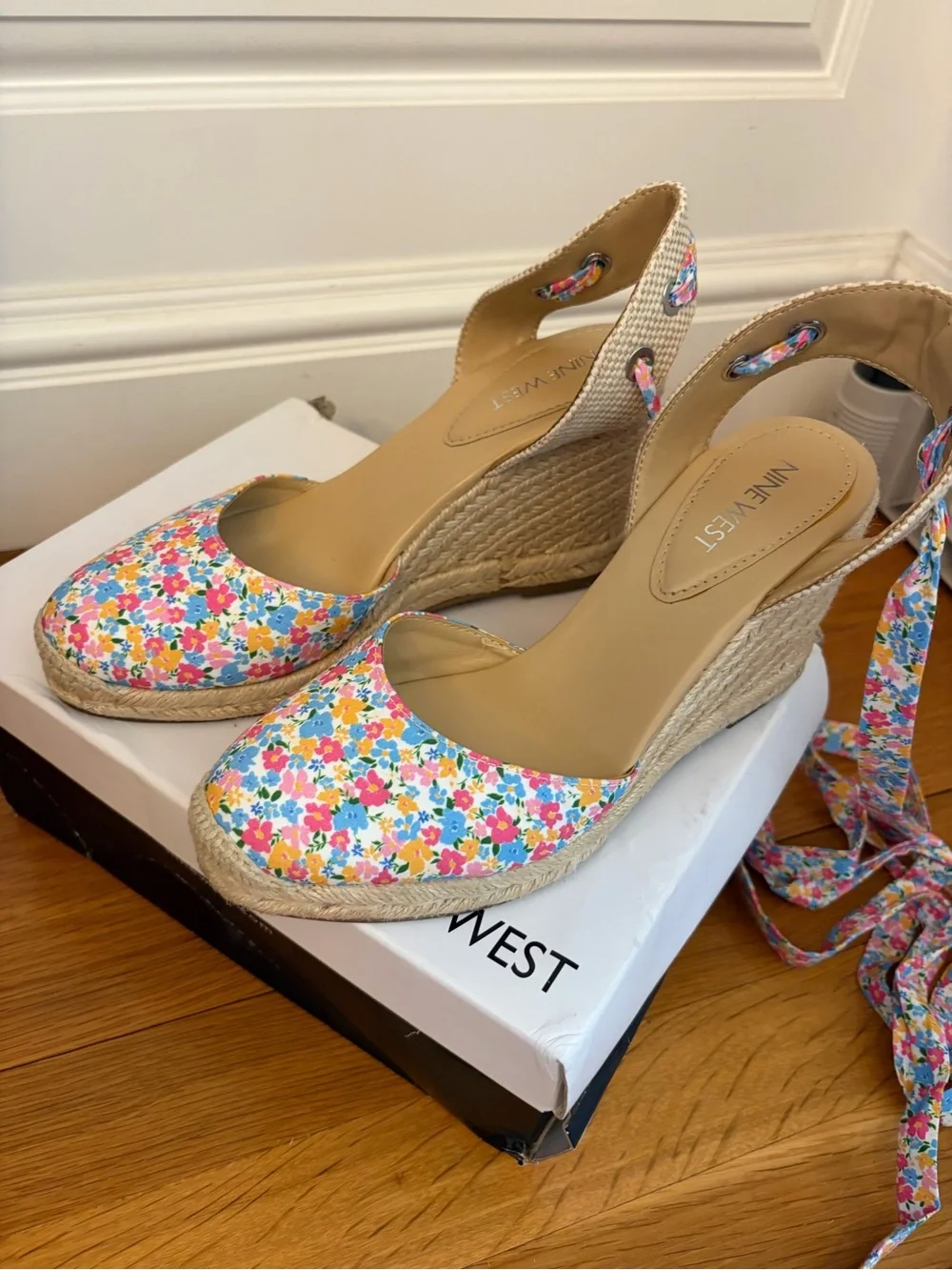 Nine West Friend Ankle Wrap Espadrilles Floral 7.5